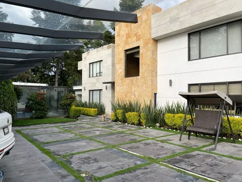 Exclusiva Residencia En Venta En Club De Golf San Carlos, Metepec