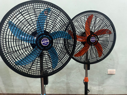 Ventilador De Pedestal Vec 45.72 Cm (Usado)