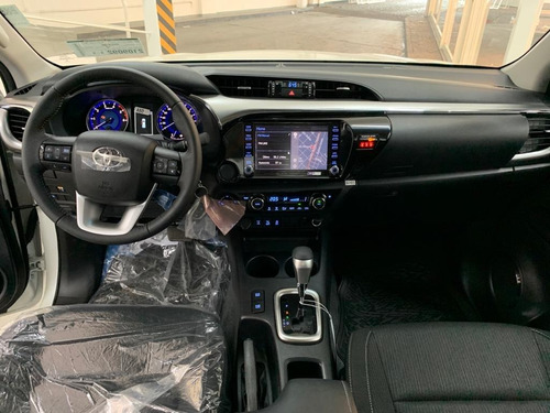 Toyota Hilux Srv 4x4 At 4 Km Nueva!!!