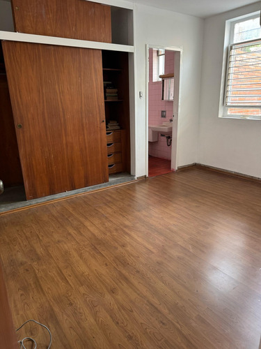 En Venta De Casa Ubicada Urb. Los Caobos Mcy.