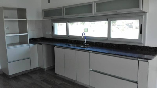 Casa Al Lago En Ventas En Puertos - Muelles