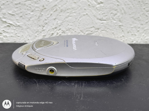 Discman Sony Cd Walkman Portable D-cj501 Mp3 No Sirve Lector Plateado (Usado)