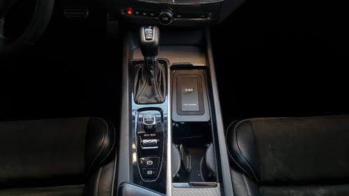 Volvo XC60 2.0 T5 R-design AWD