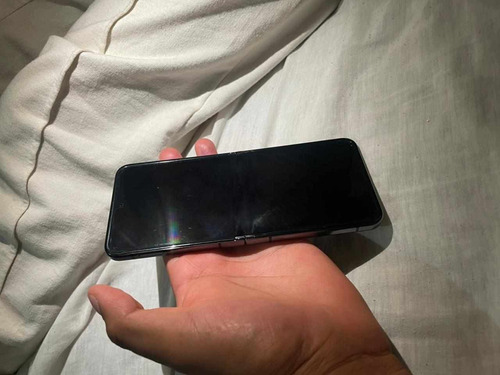 Samsung Galaxy Z Flip 5 (Usado)