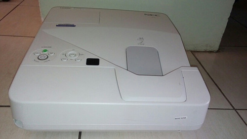 Proyector Nec Tiro Ultra Corto Np-um330x (Usado)