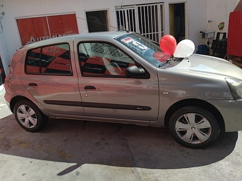 Imagem 3 de 15 de Renault Clio 1.0 16v Campus Hi-flex 5p Completo.
