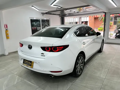 Mazda 3 Grand Touring AT 2.0 2022