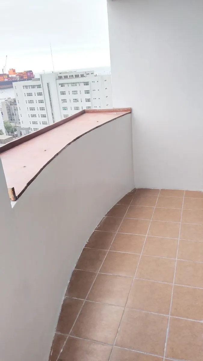 Imagen 5 de 16 de Arriendo Central Y Acogedor Depto Iqq