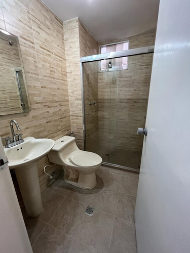 Imagen 7 de 11 de Montecarlo Apartamento En Alquiler
