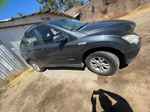 SsangYong Actyon 2.3 Mt 4x2 Abg