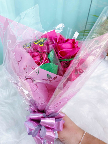 Imagem 7 de 8 de Buquê De Flores De Chocolate Com Flores Presente Especial