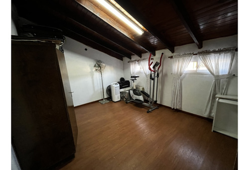 Vendo Casa Con Pileta En Caseros, Entre Ríos.