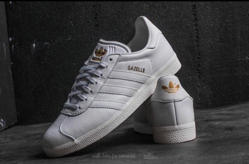 adidas gazelle blanco piel في السياره Tenis adidas Gazelle Dama Blanco Piel 2018 - $ 1750 في السياره