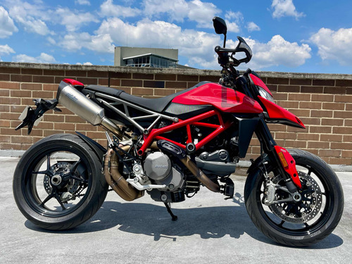 Ducati Hypermotard 950