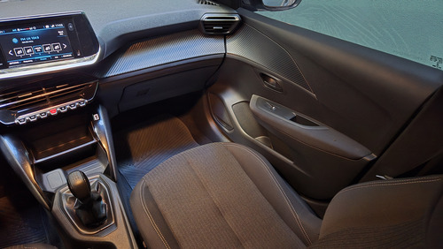 Peugeot 208 1.6 Like Pack