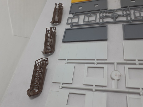 Imagen 2 de 10 de Nico Kit Construccion 3 Containers P/obra Kibri H0 (cch 266)