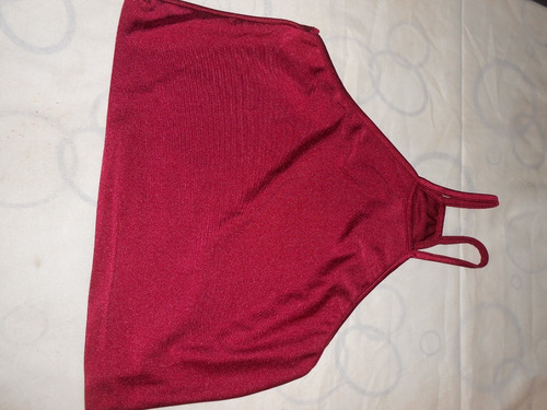 Son 2 Musculosas Bordo Delicadisima Y Otra Muy Bonitas!!