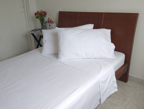 Sabana Hotelera Blanco Grabado Doble Envío Gratis