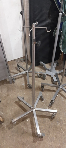Porta Sueros De 2 Y 4 Patasregulables Varias$30.000envio (Usado)