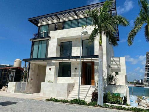 Imagen 2 de 30 de Casa En Venta En Cancun La Marina, Puerto Cancun