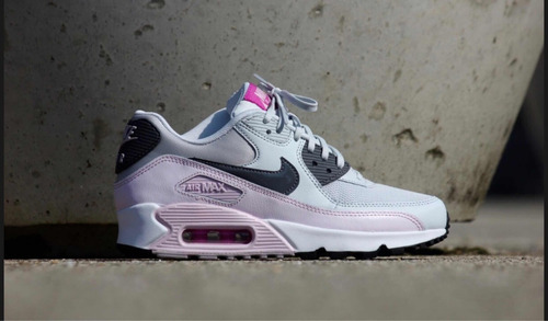 Air Max 90 Essential