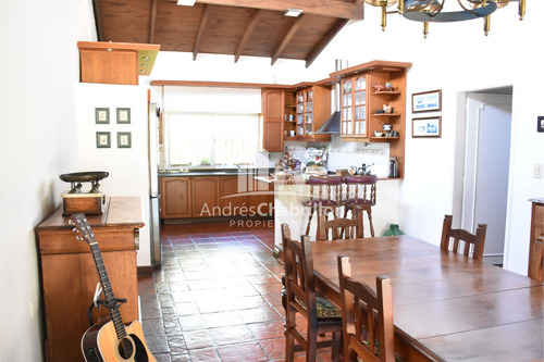 Venta Casa 4 Dormitorios Concordia Con Cochera