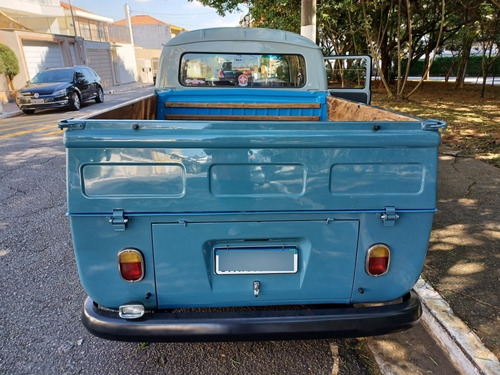 Imagem 4 de 17 de Volkswagen Kombi Cabine Dupla Diesel