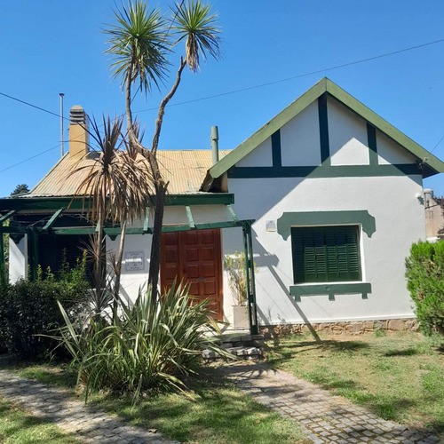 Se Vende Casa En Pleno Centro De La Cumbre. Apto Comercial