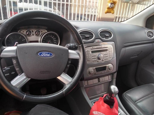 Ford Focus 2.0 Titanium Flex Powershift 5p
