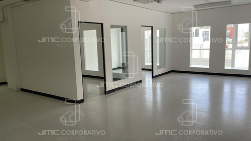 Oficina En Renta Cerca De Palacio De Los Deportes