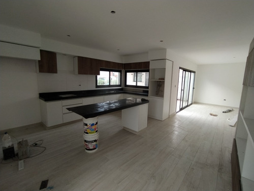 Siete Soles Verandas Casa Estrenar Una Planta