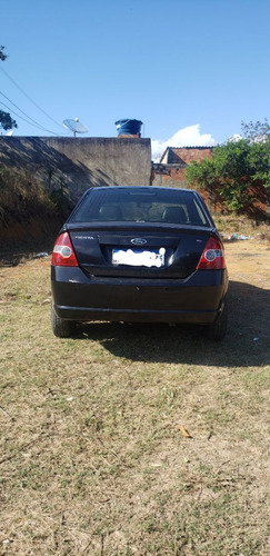 Imagem 2 de 5 de Ford Fiesta Sedan 2008 1.6 First Flex 4p