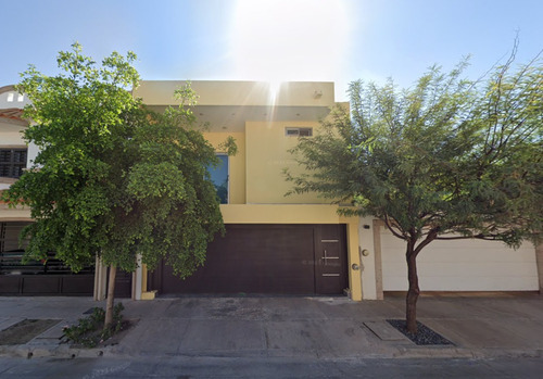 Casa En Venta, Recuperación Bancaria, Col. Jardines Del Bosque, Los Mochis, Sinaloa. Laab2
