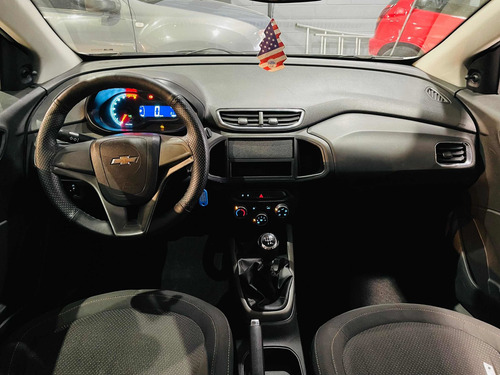 Imagem 13 de 14 de Chevrolet Onix 2013 1.0 Lt 5p