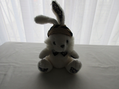 Conejo De Peluche Con Sombrero Y Moño, 38 Cm De Alto, Impeca