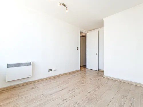 Edificio Radal (1 Est. 1 Bod.) Vista Poniente Piso 18