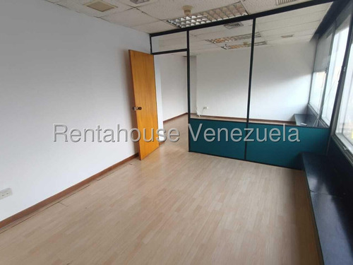 Oficina En Alquiler En Campo Alegre Mls 25-17676 Yf