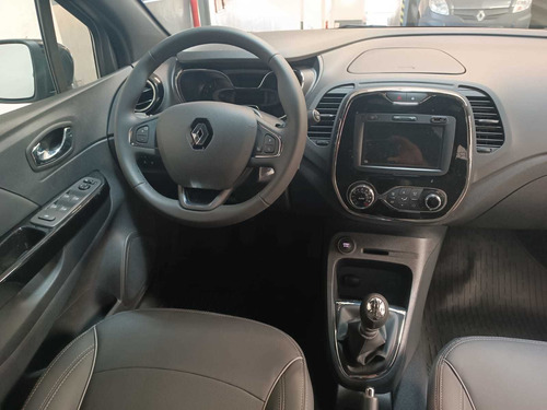 Imagen 13 de 15 de Renault Captur Intense 2.0 2021