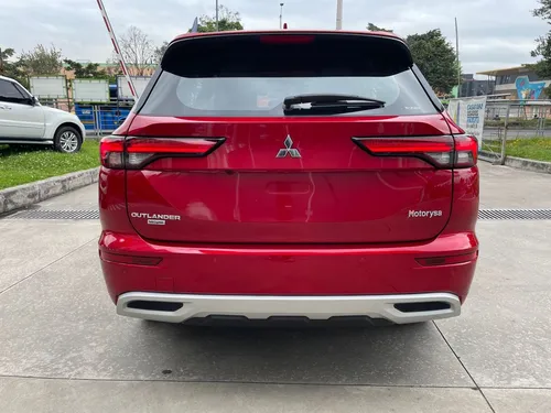 Mitsubishi All New Outlander 2.5l 4x4 At. Ab