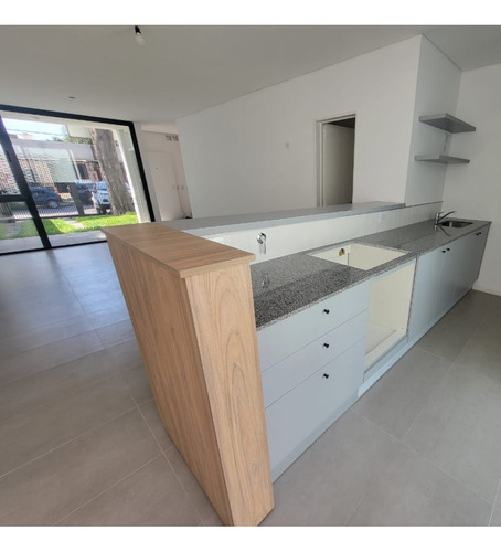 Venta De Casa Duplex En Ituzaingo Norte