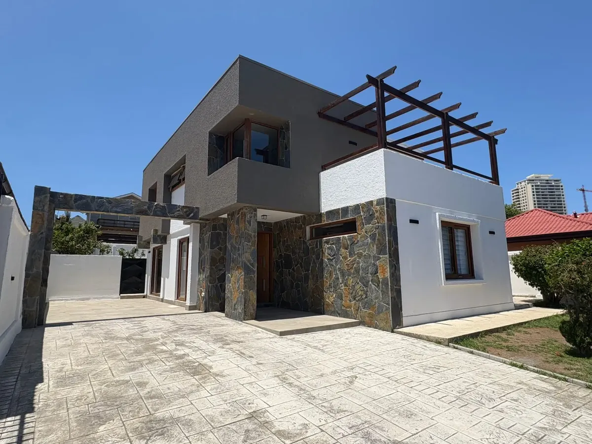 Imagen 1 de 23 de Concón, Amplia Y Moderna Casa, 5 Dormitorios, 500 M2