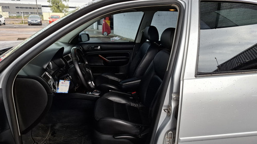 Volkswagen Bora 1.8T HIGHLINE TIPTRONIC CUERO