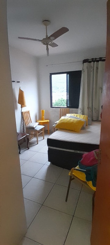 Apartamento Com 2 Quartos +dp E Garagem Fechada.