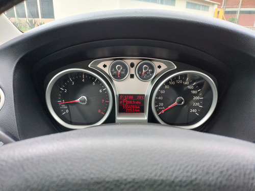 Ford Focus Sedan Ambiente At