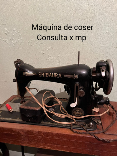 Máquina De Coser Antigua 