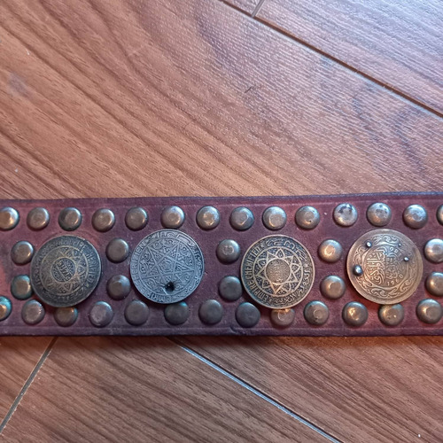Antiguo Cinturon Cuero Marroqui, Con Monedas De Marruecos (Usado)