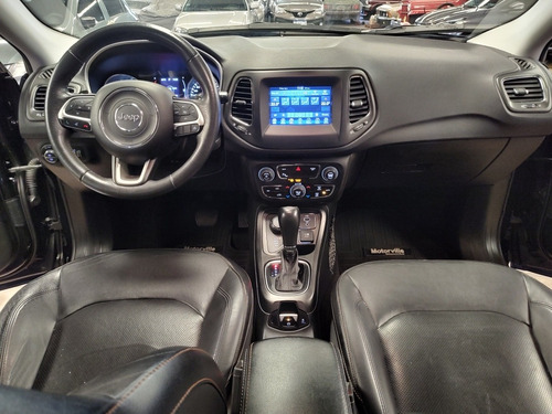 Imagen 15 de 16 de Jeep Compass 2018 2.4 Longitude