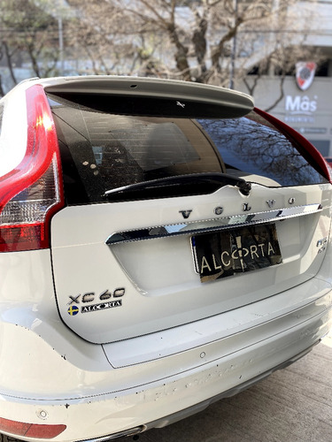 Volvo XC60 2.5 T5 Momentum