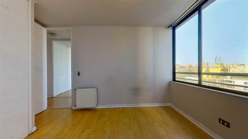 Departamento En Venta De 3d+2b+e+b. En Recoleta