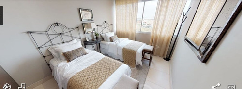 Departamentos(1r) En Venta En Torre Oceana En Vía Montejo